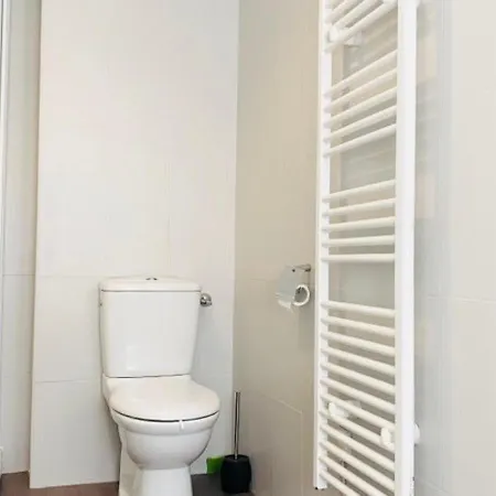 Apartmán 3 Pieces Avec Climatisation Et Parking, 200m De La Plage - Fr-1-63-288